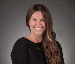 2019 headshot small Kelly Scott headshot