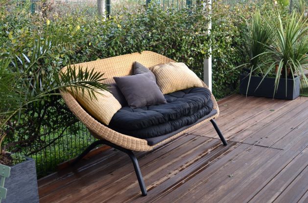 Precision Outdoors Living Stage