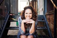 Leanne Lee Headshot-Preferred-NEW Leanne Lee Headshot-Preferred-NEW