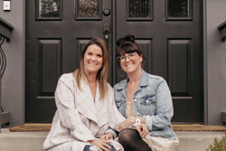 Leslie-Lyndsay_Unsellable-Houses-sm Leslie Davis and Lyndsay Lamb of Unsellable Houses