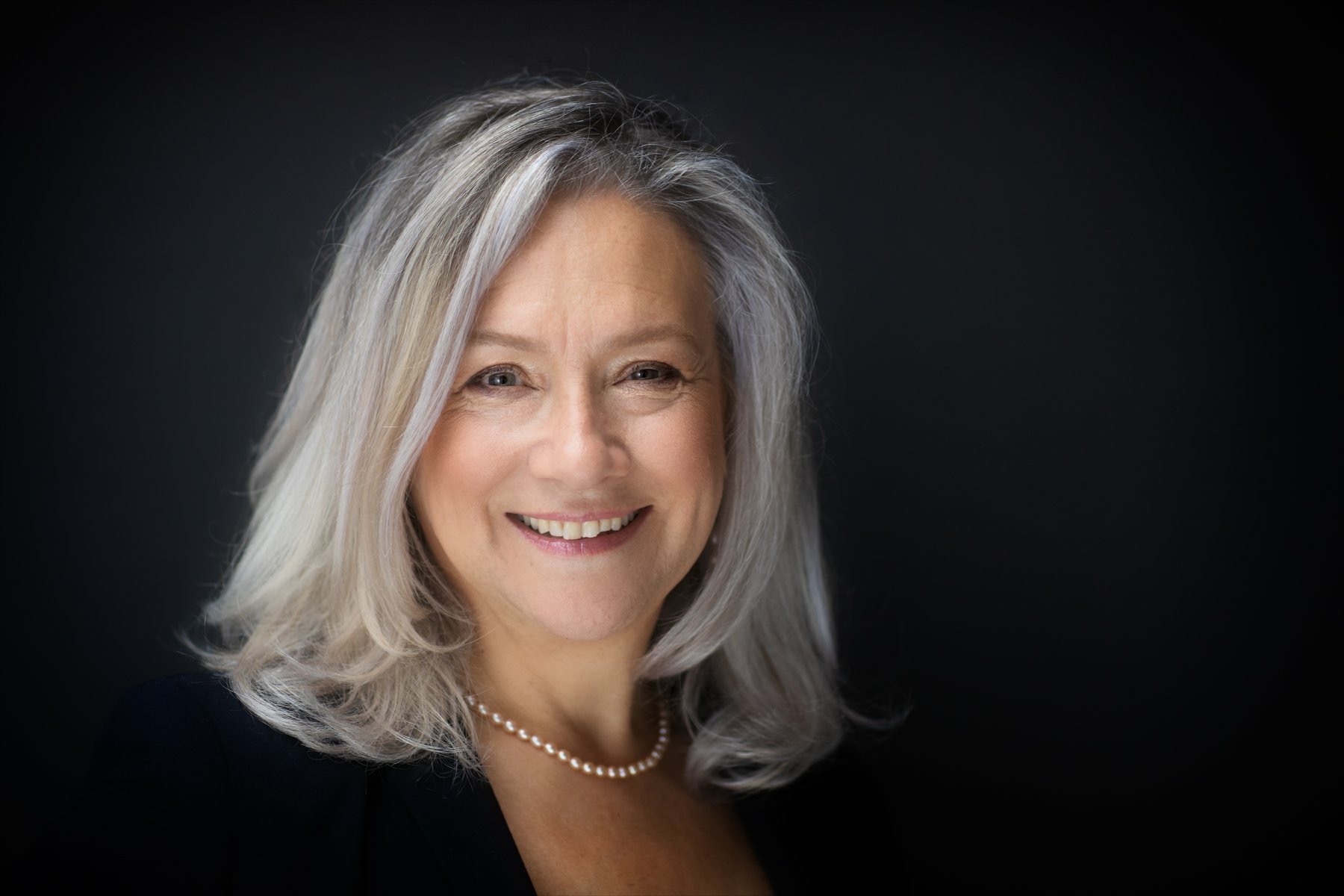 Donna Headshot