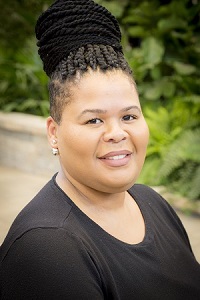 Shonda Headshot 3.26 Shonda Headshot 3.26