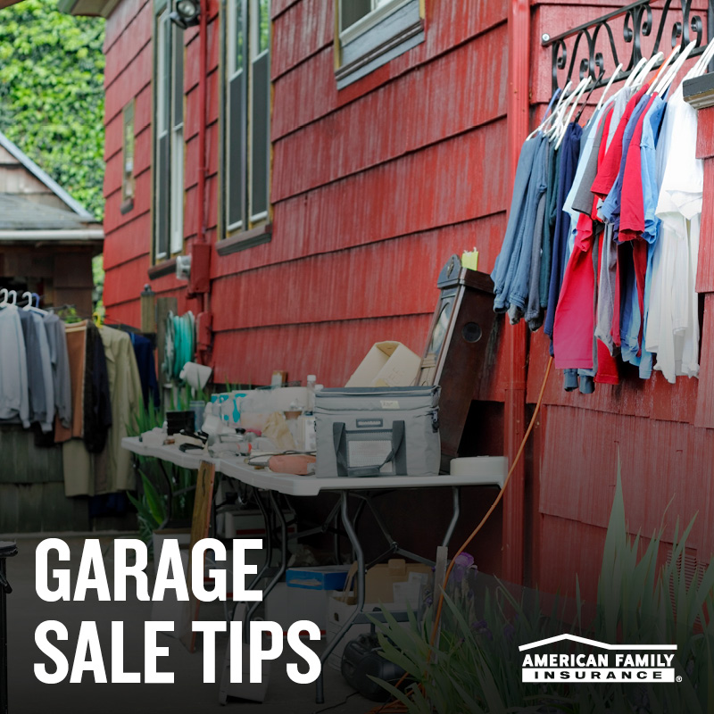 AFI_HomeGardenBlog_800x800_GarageSale American Family Insurance Garage Sale Tips