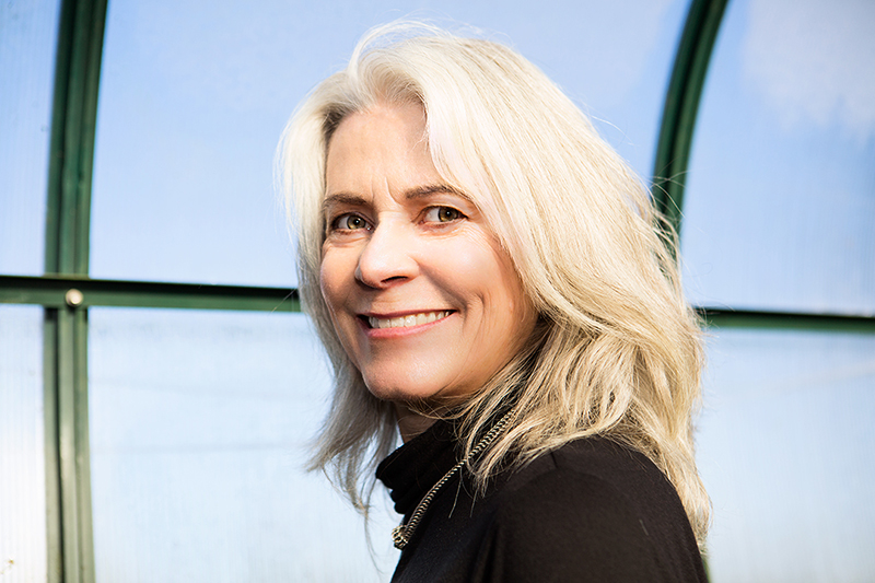 Donna Balzer Headshot Donna Balzer